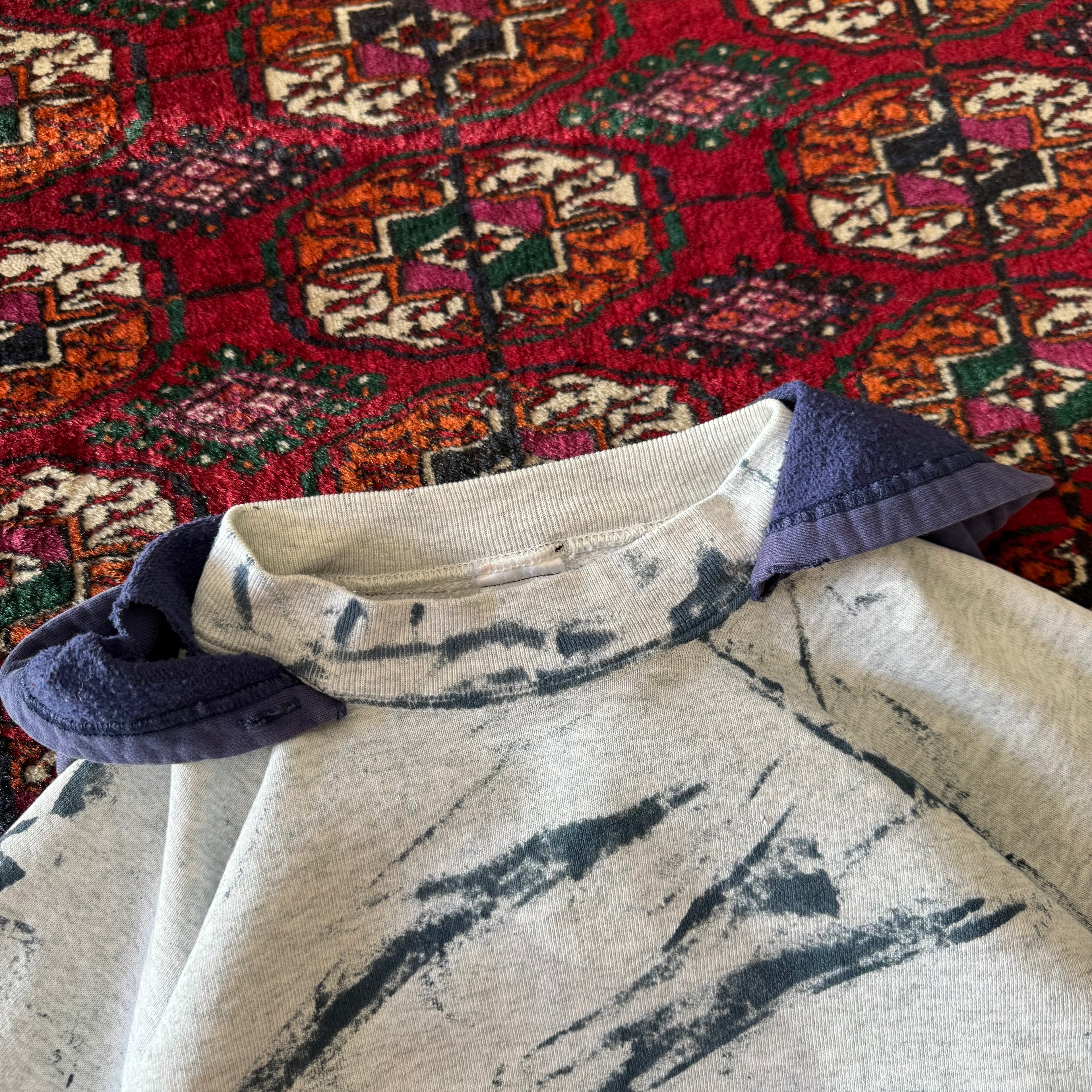 Vintage 90s/80s after hood with paint splatter