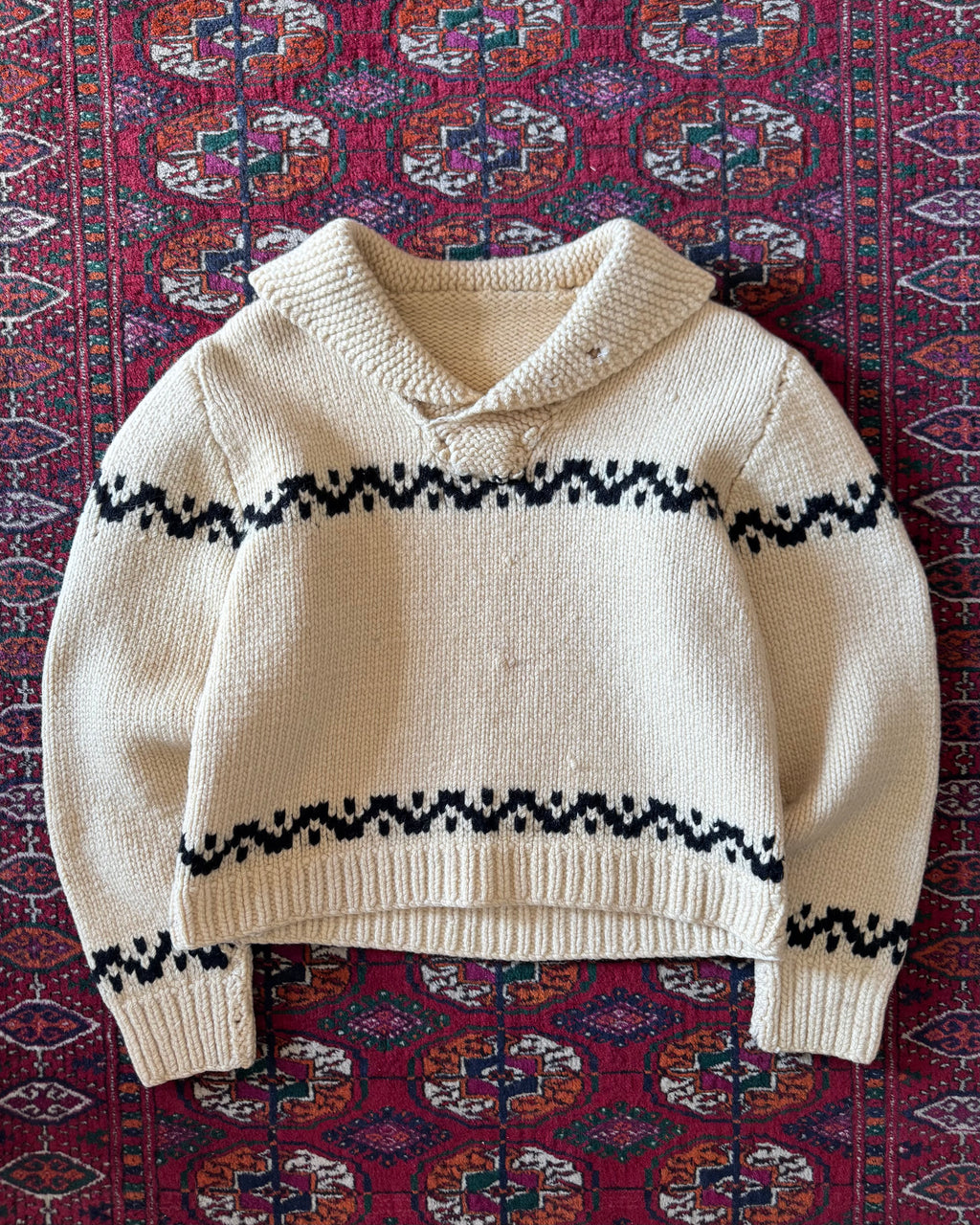 Vintage 1960s football cowichan knit throw over ￼