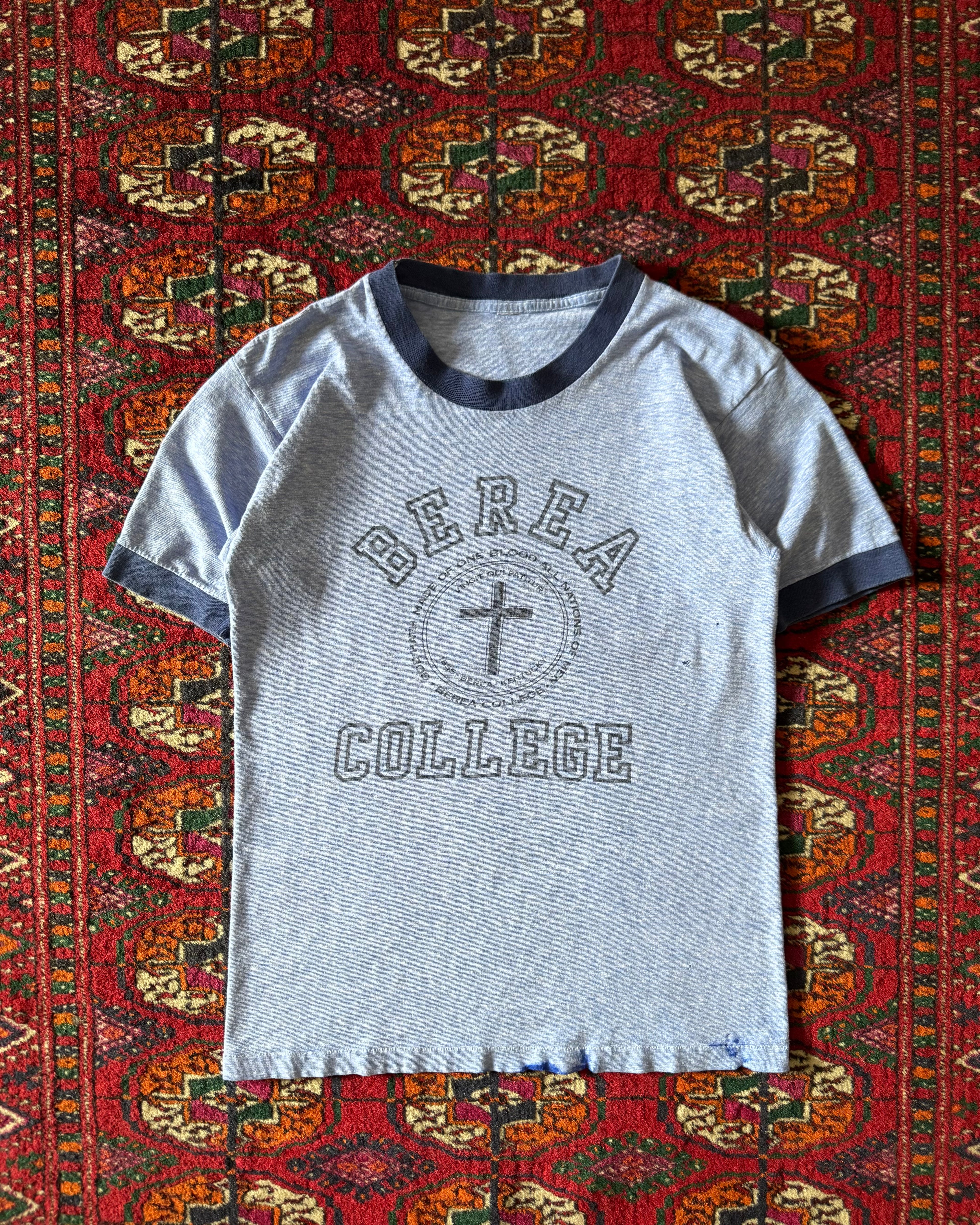 Vintage 1980s Berea College ringer T-shirt ￼