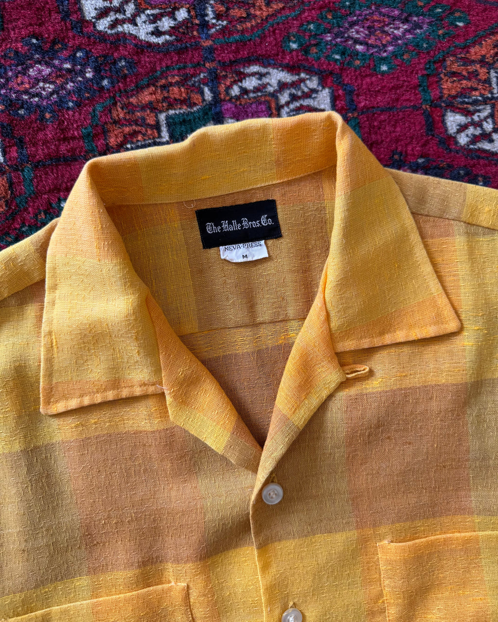 1960s plaid neva-press loop collar