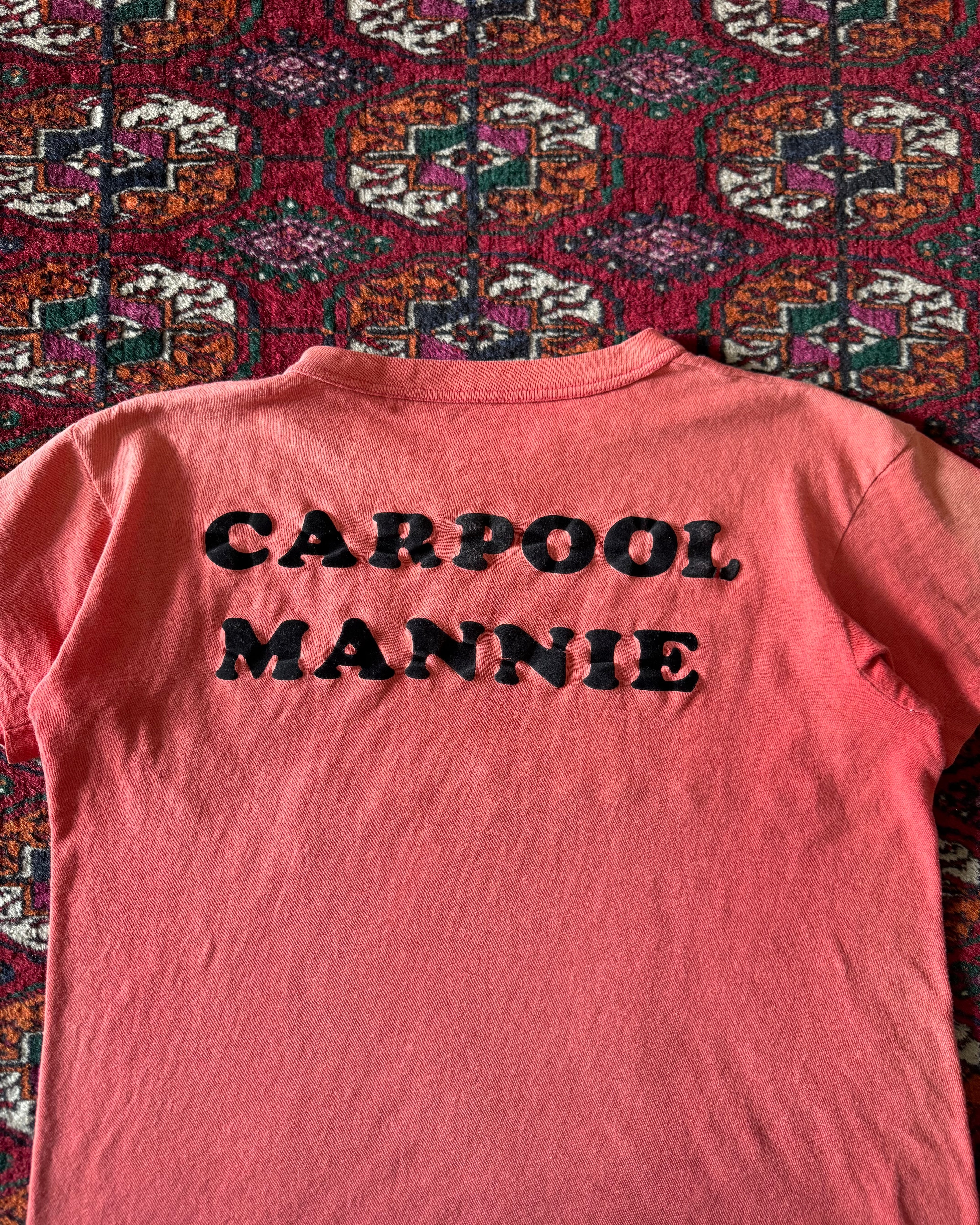 Vintage 1960s/70s Quantrell‘s Raiders carpool faded red flock print T-shirt ￼