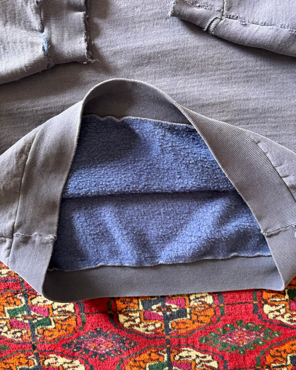 1960s/70s faded navy black sweat