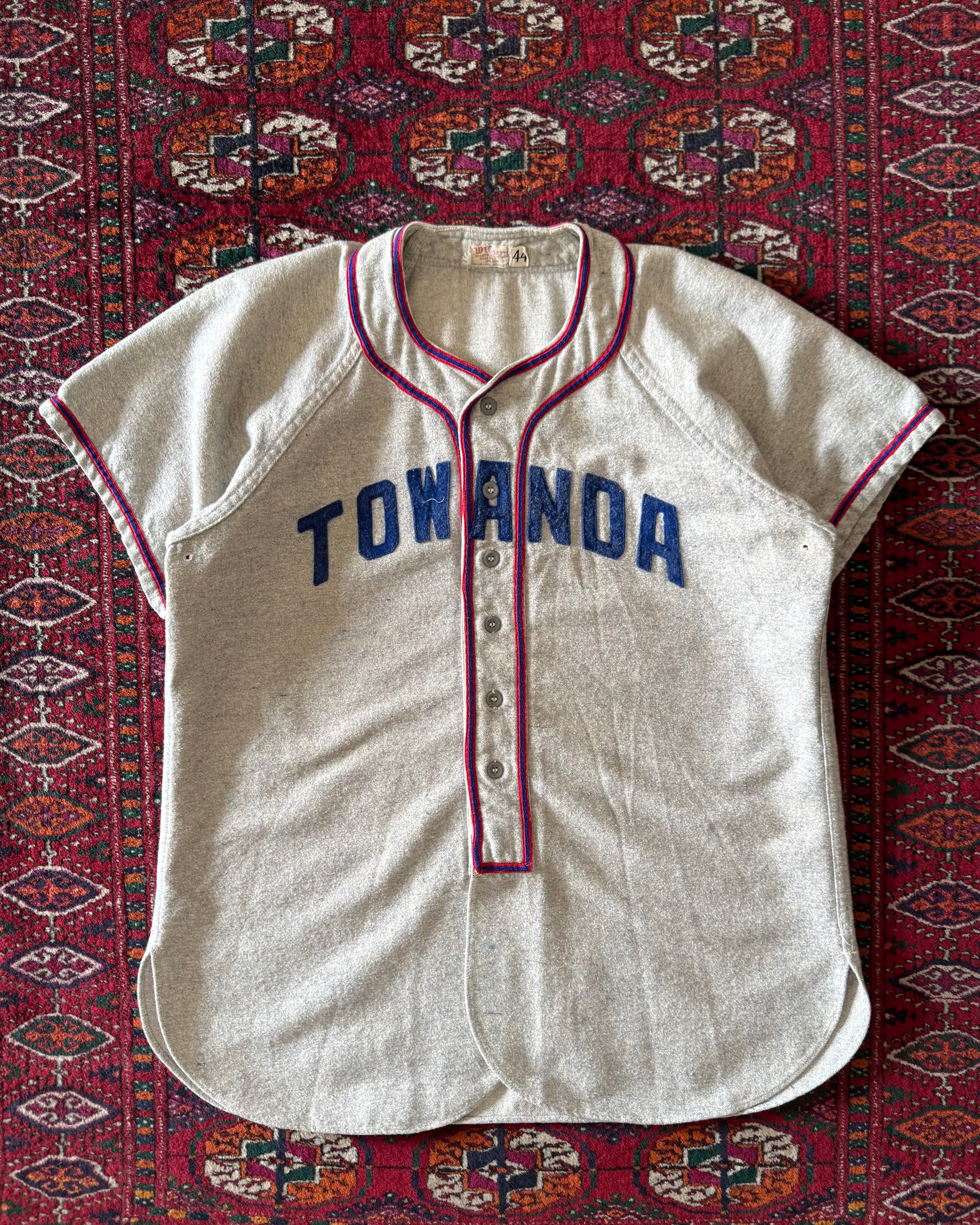 Vintage 1940s Wilson sports equipment “Towanda“ baseball jersey ￼