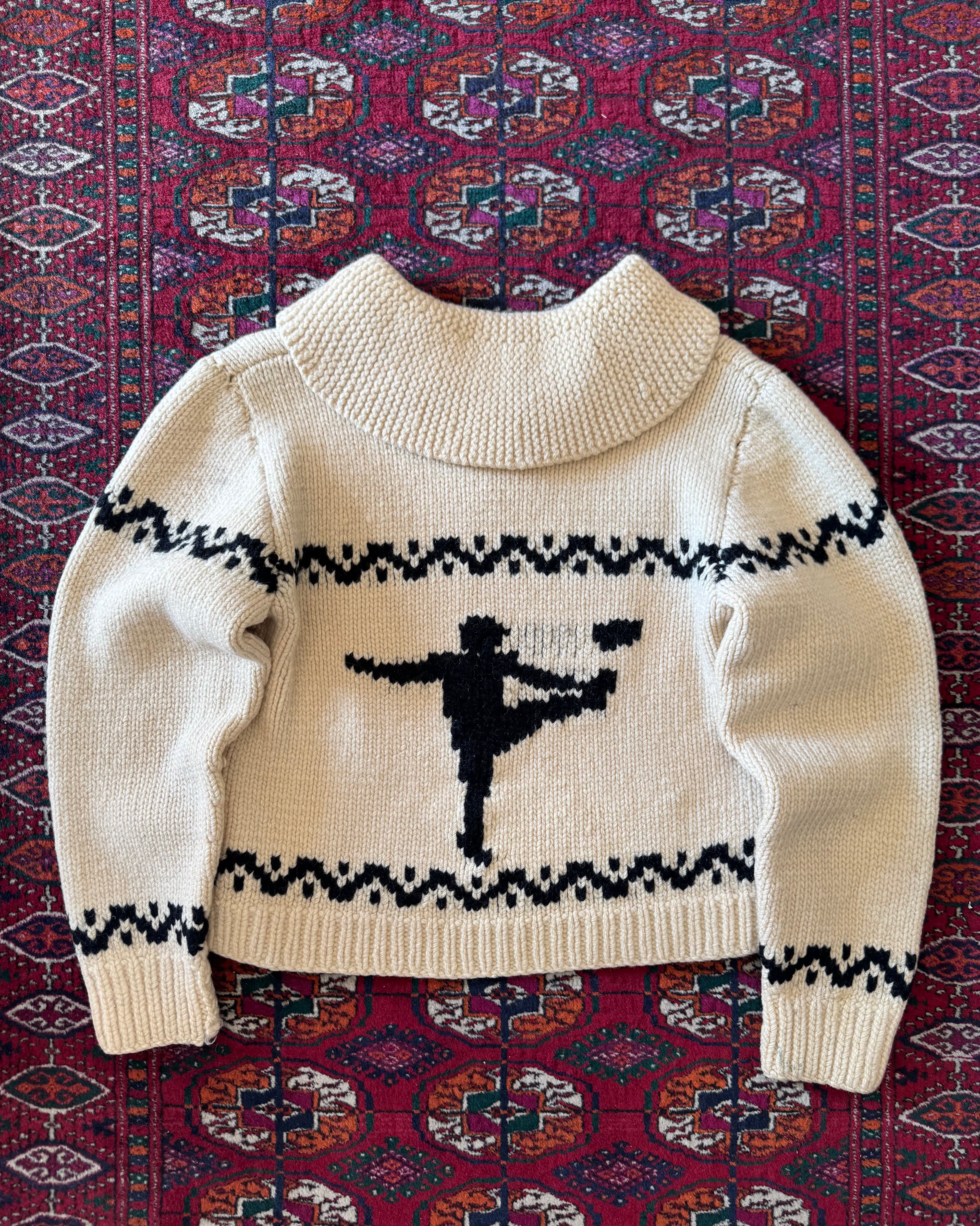 Vintage 1960s football cowichan knit throw over ￼