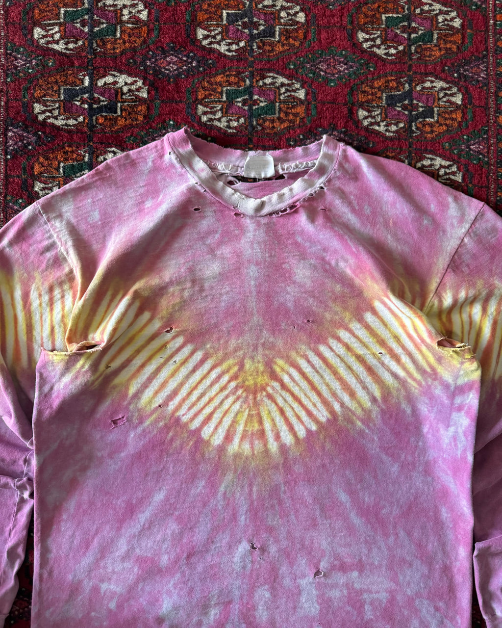 Vintage 1980s heavily faded and distressed tie-dye long sleeve ￼