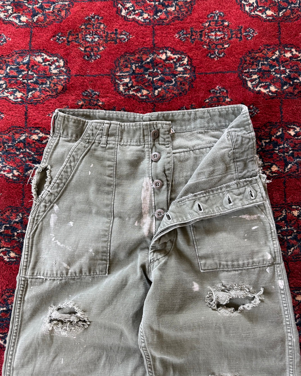 1960s distressed paint splatter OG-107 capri cut