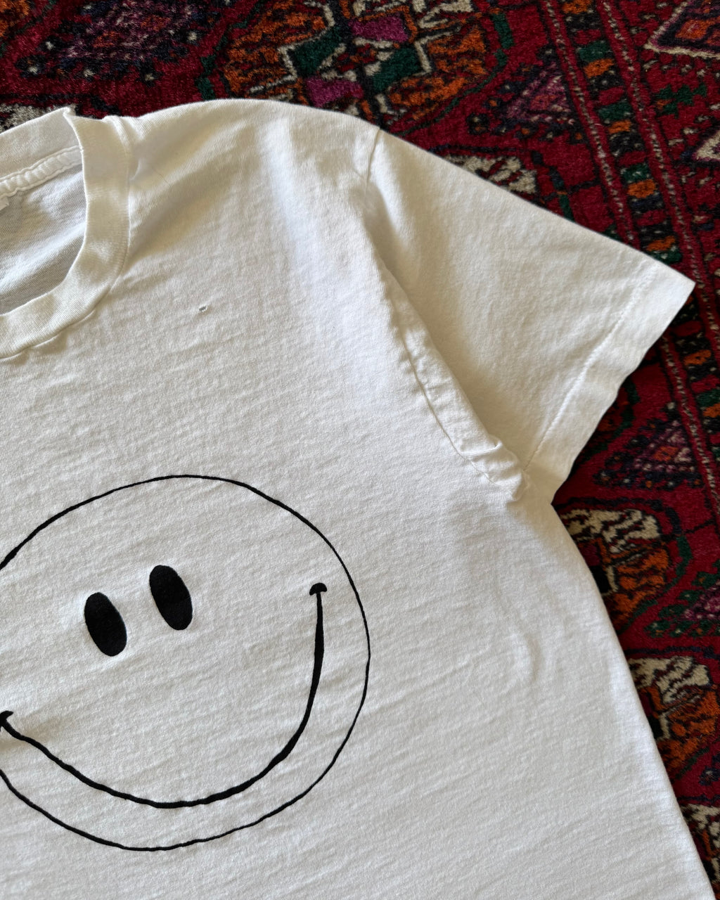 1970s white smiley tee