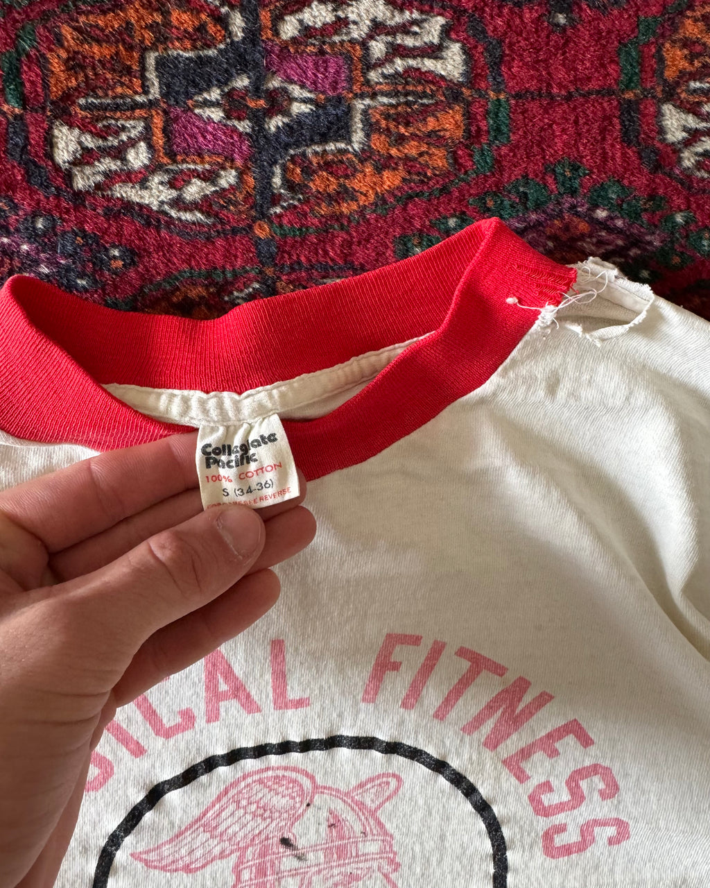 1970s/80s distressed Vikings Fitness ringer ￼