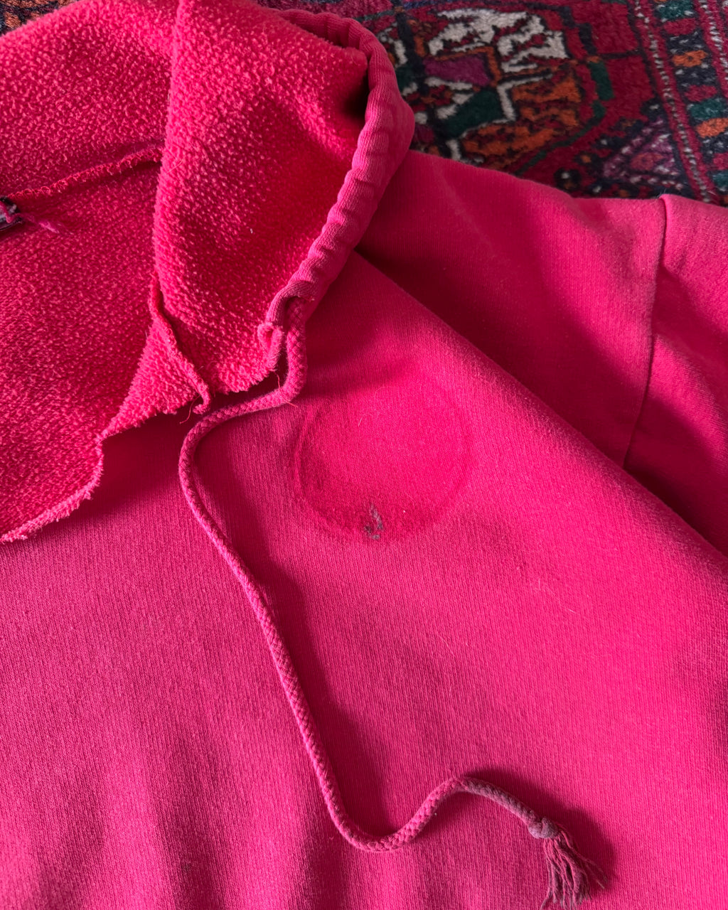 1980s faded distressed, red boxy cut off hoodie ￼