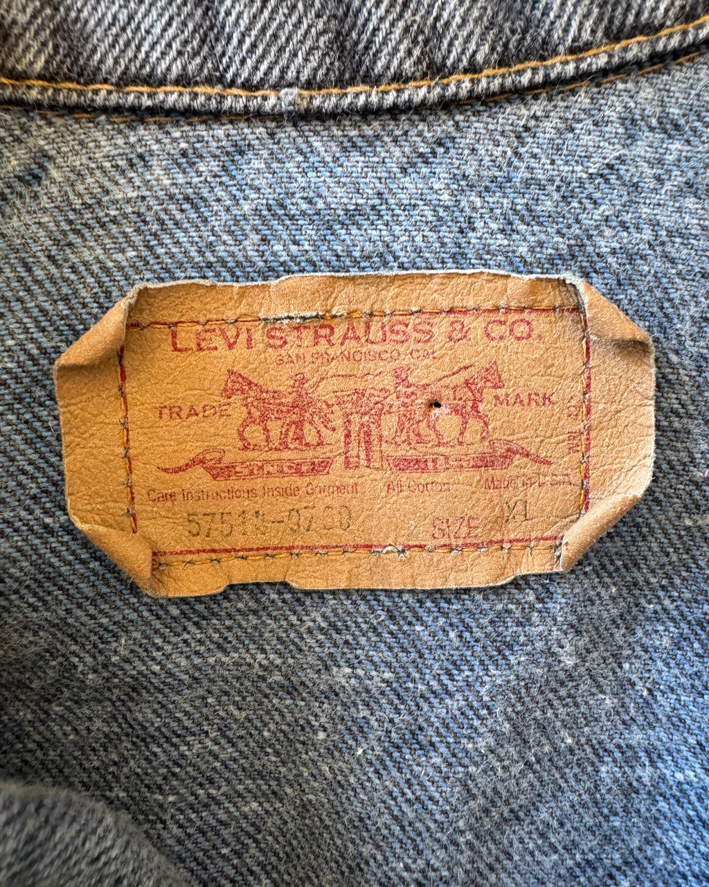 1980s Levi’s 57514-0760 black denim trucker jacket