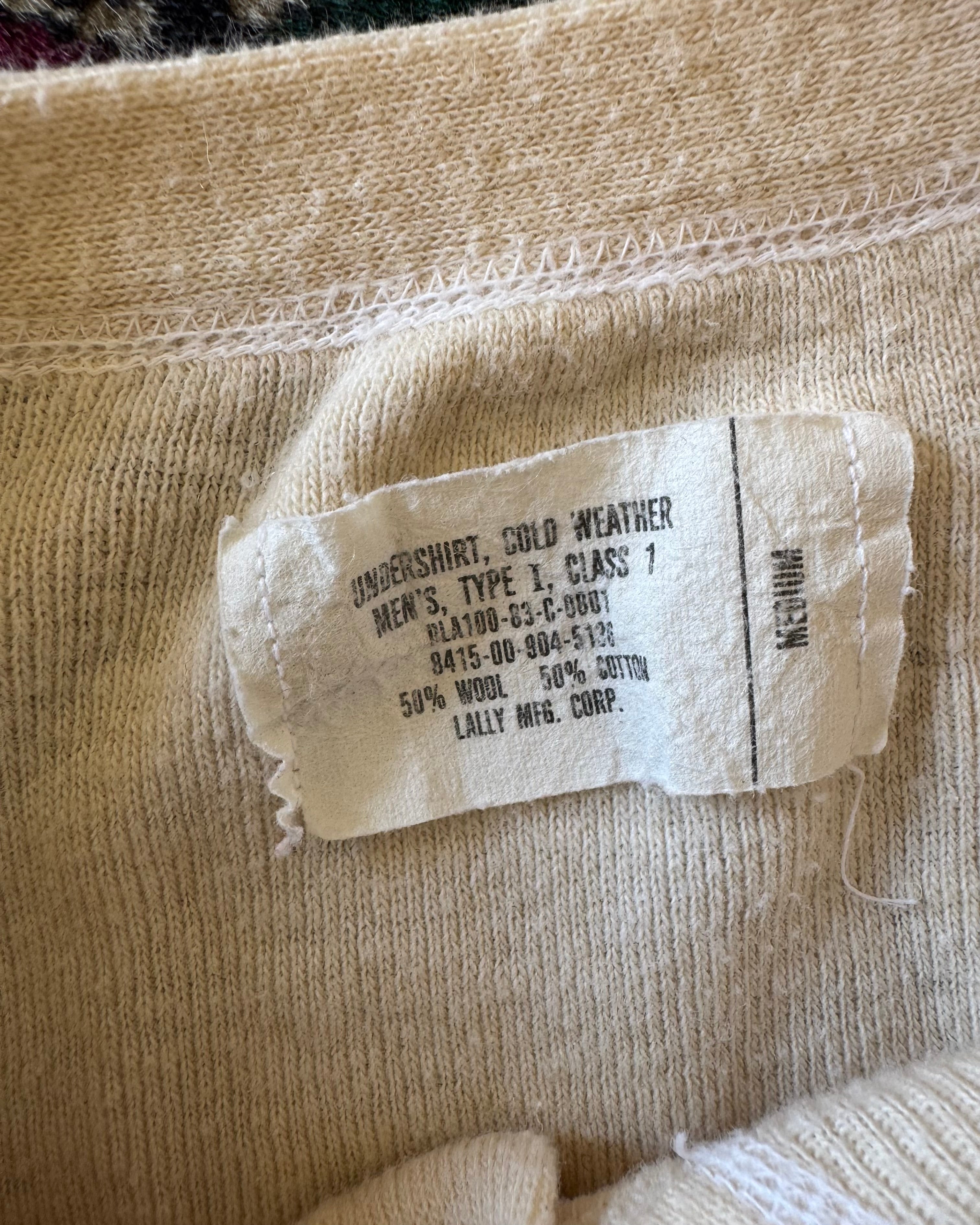 1960s cats eye button army undershirt