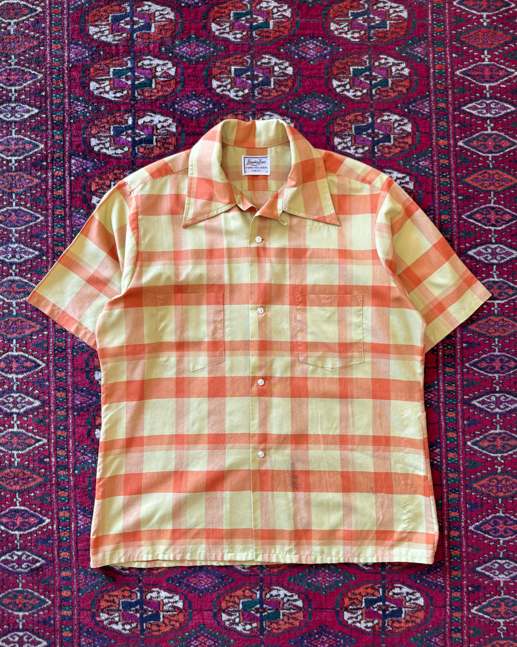 1960s Loop collar plaid shirt